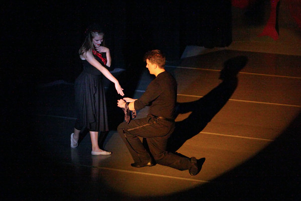 1731 the Black Gloves 101908