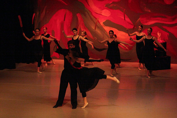 1752 the Black Gloves 101908