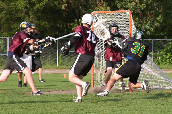 2403 Vultures v S Kitsap 051804