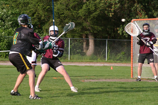 2405 Vultures v S Kitsap 051804