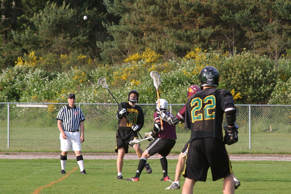 2415 Vultures v S Kitsap 051804