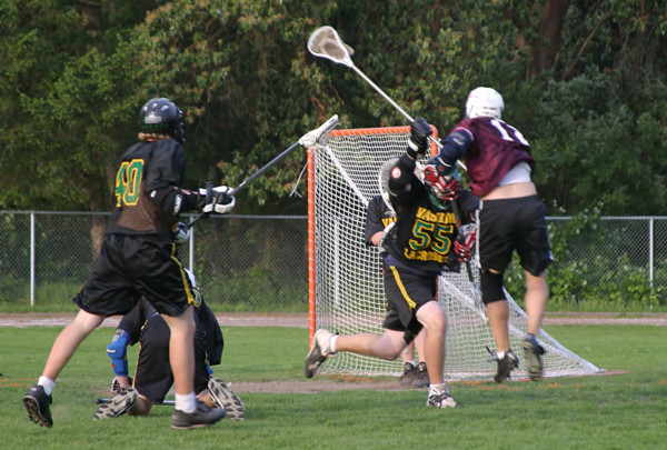 2428 Vultures v S Kitsap 051804