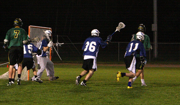 3285_Vultures_Varsity_v_North_Shore_051509