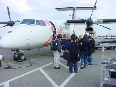 Dash 8 taking off