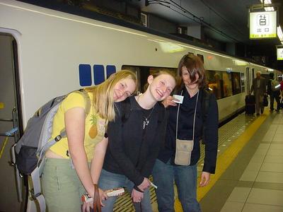 2450Tina 041904