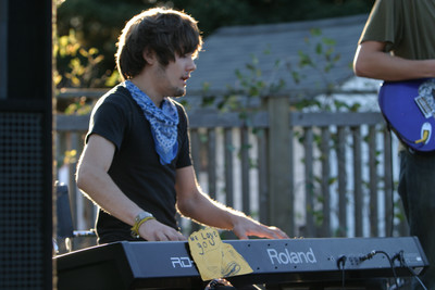 1800 the Sound Band returns