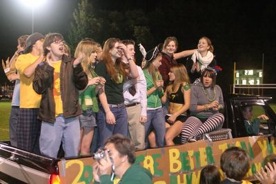 20076 VHS Homecoming 05