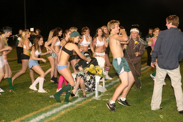 0273 VHS Homecoming 2006