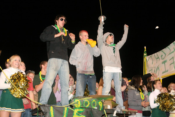 0333 VHS Homecoming 2006