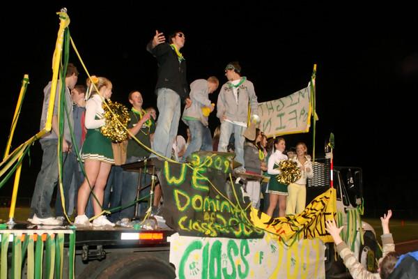 0336 VHS Homecoming 2006
