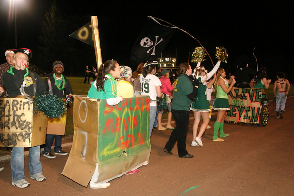 0368 VHS Homecoming 2006