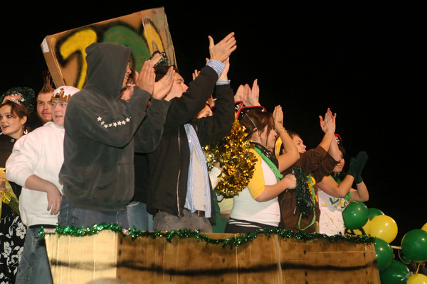 0377 VHS Homecoming 2006