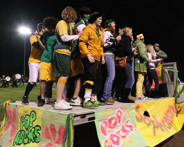 2431_VHS_Homecoming_2008