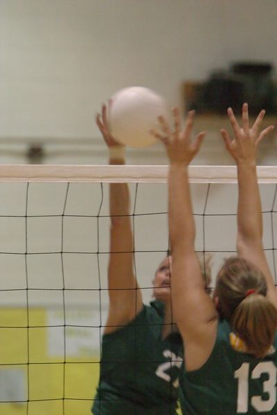 5079 Volleyball v Orting