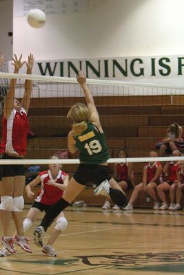 5156 Volleyball v Orting