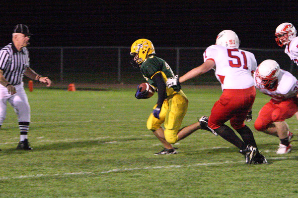 19475_VHS_Football_v_Life_Christian_101008