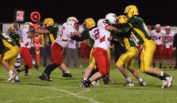 19578_VHS_Football_v_Life_Christian_101008