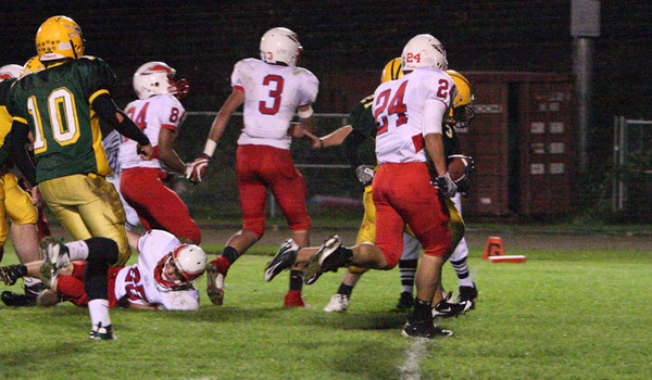 20424_VHS_Football_v_Life_Christian_101008