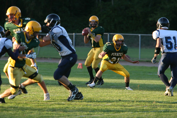 19909_VHS_Football_v_Sultan_090508