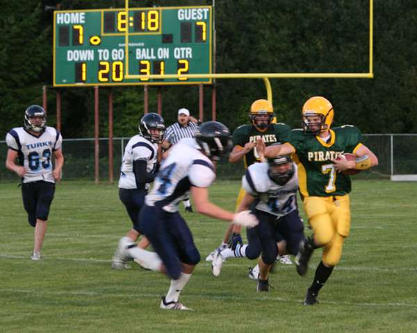 20164_VHS_Football_v_Sultan_090508