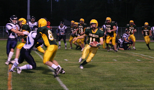20244_VHS_Football_v_Sultan_090508