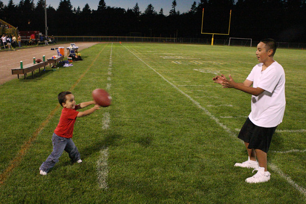 20342_VHS_Football_v_Sultan_090508