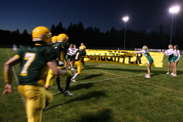 20367_VHS_Football_v_Sultan_090508