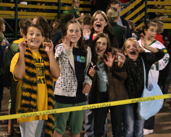 20350_VHS_Football_v_Sultan_090508