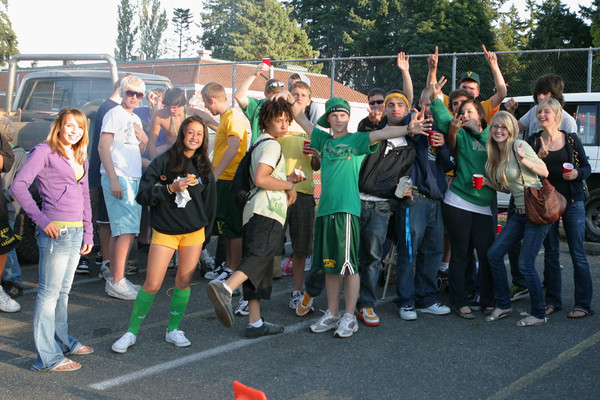 19909_VHS_Football_v_Sultan_090508